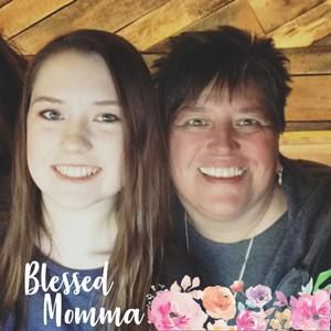 Meet your Posher, Laura polaretzki